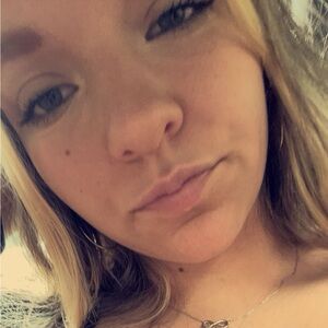 Meet your Posher, Kadence